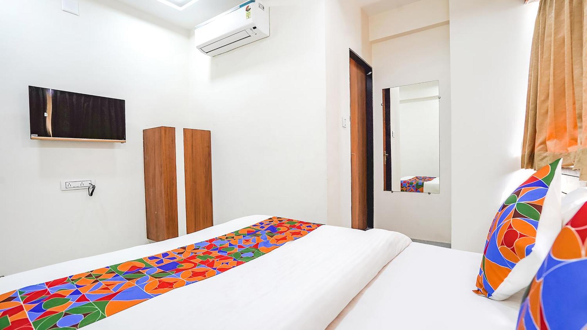 Fabhotel Vishala In Ahmedabad Exterior foto